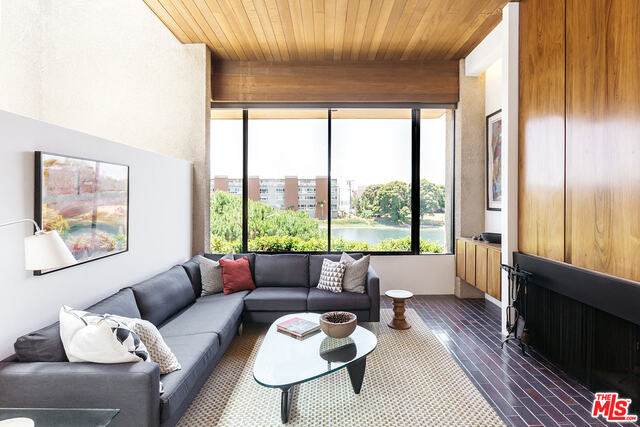 6333 Esplanade - Photo 1