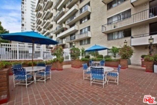 10535 Wilshire Blvd - Photo 1