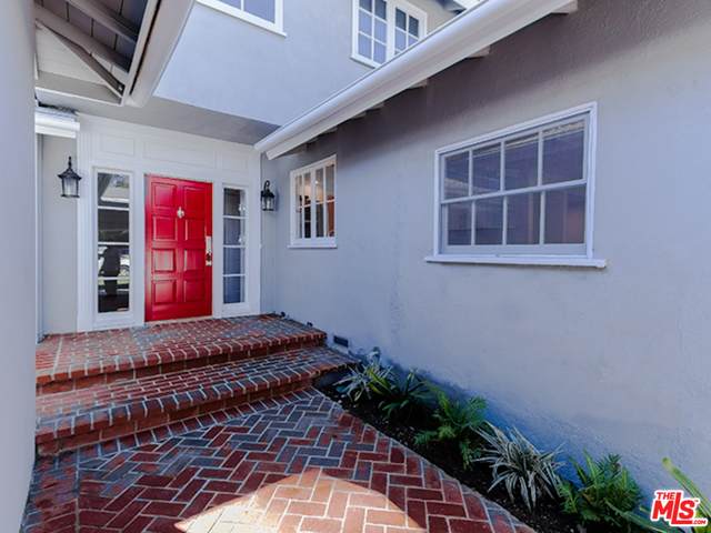 831 Alma Real Dr - Photo 1