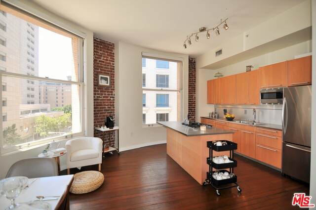 257 Spring St - Photo 1