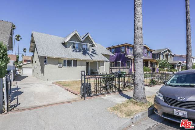 1745 Kingsley Dr - Photo 1