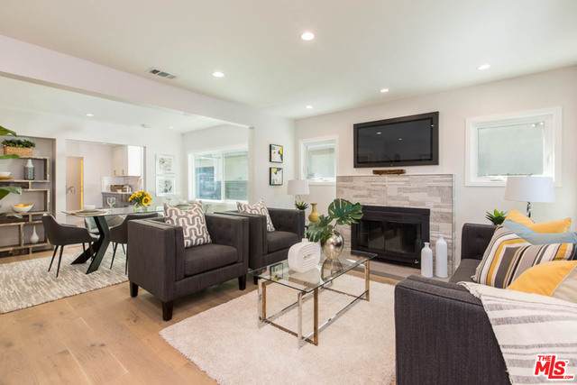 2417 Walnut Ave - Photo 1