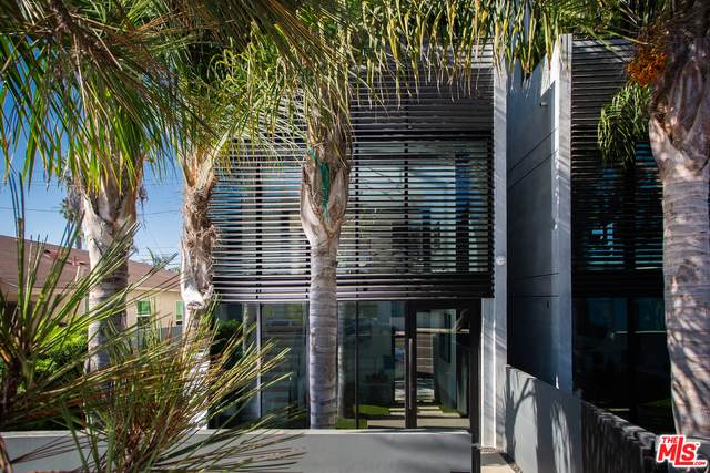 303 Venice Way - Photo 1