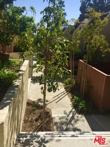 11260 Overland Ave - Photo 1