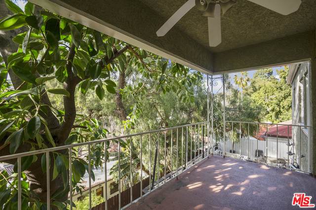2042 Las Palmas Ave - Photo 1
