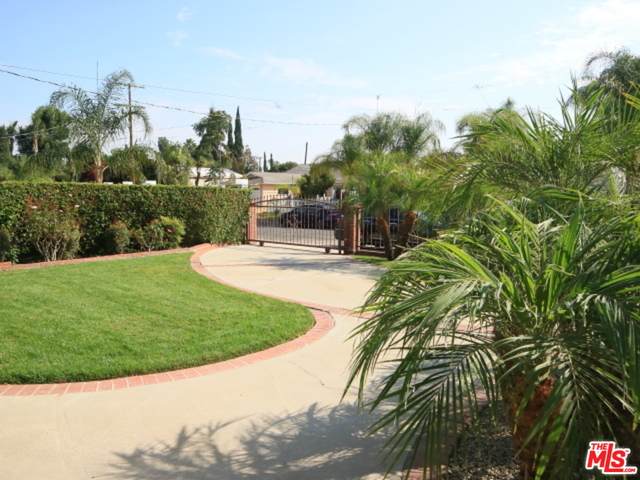 6235 Longridge Ave - Photo 1