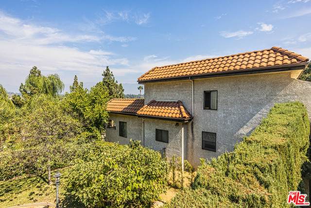 371 Monterey Rd - Photo 1