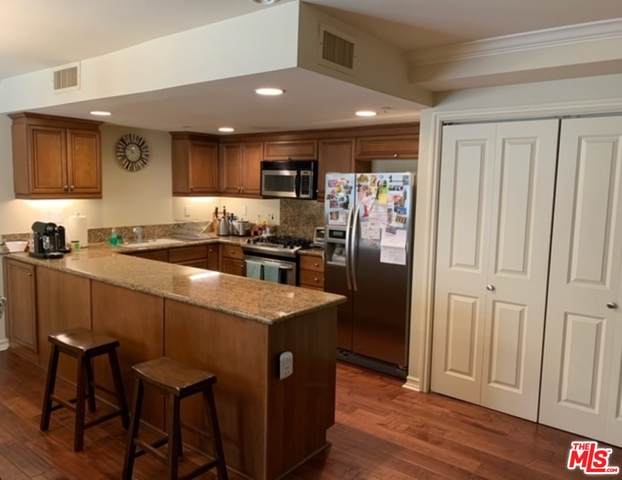 420 Oak Knoll Ave - Photo 1