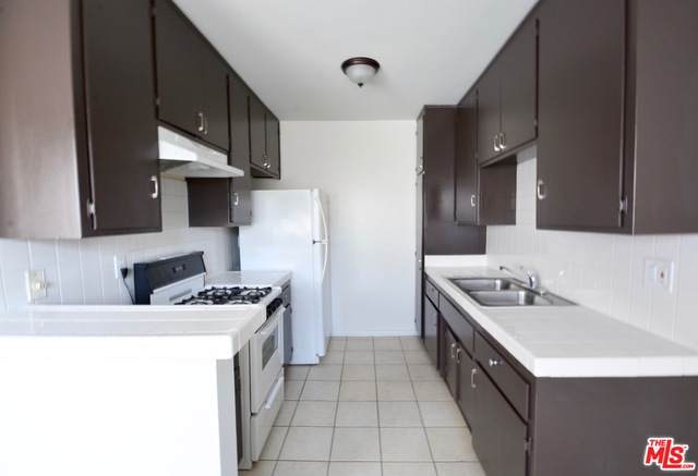 1434 11Th St - Photo 1
