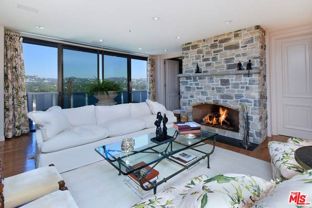 10375 Wilshire Blvd - Photo 1