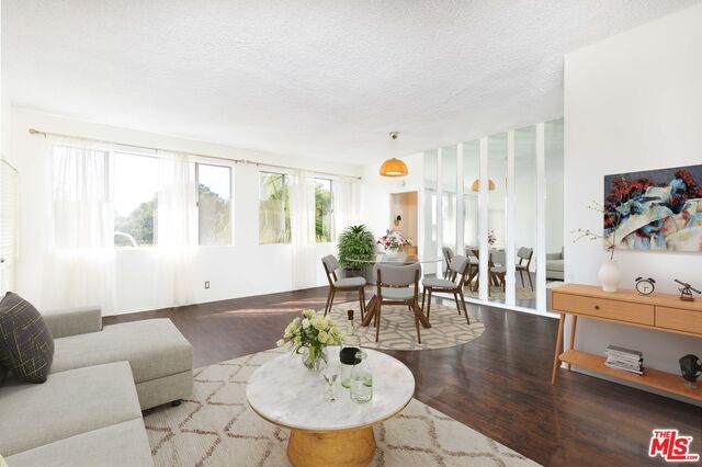 6174 Buckingham Pkwy - Photo 1