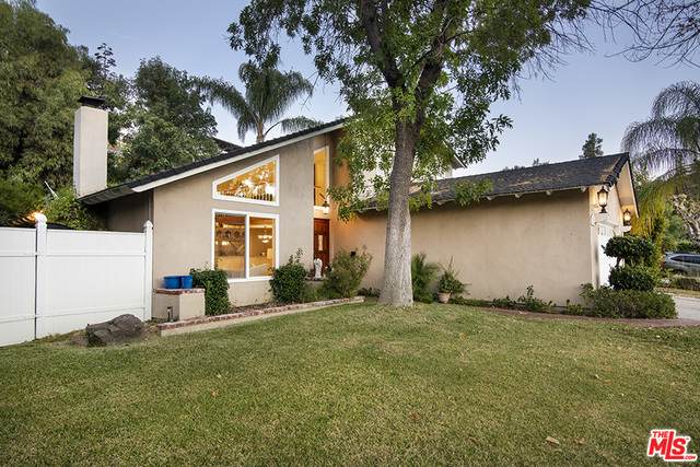 30721 Lakefront Dr - Photo 1