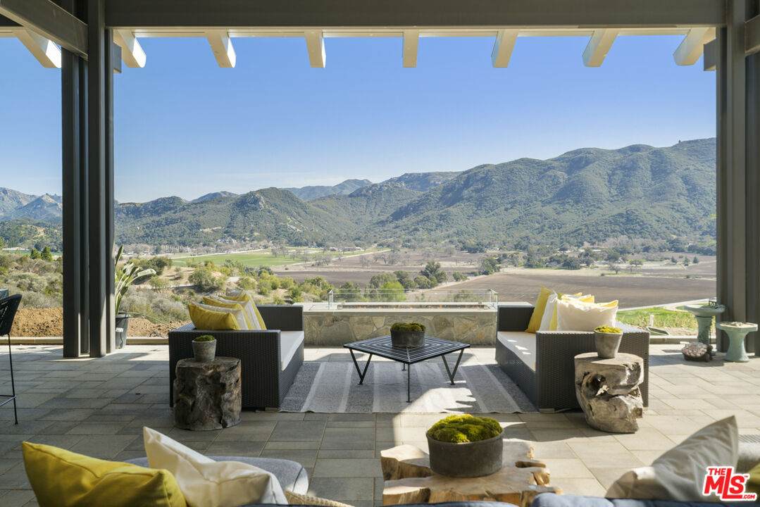 1697 Potrero Rd - Photo 1