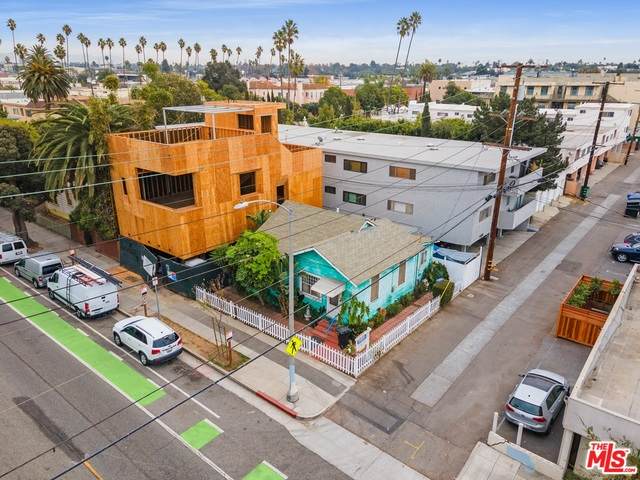1124 Broadway - Photo 1
