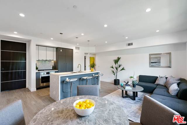 1444 11th St - Photo 1