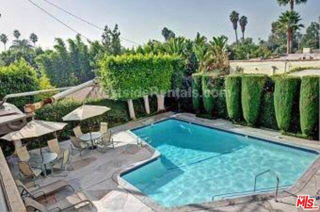 7560 Hollywood Blvd - Photo 1