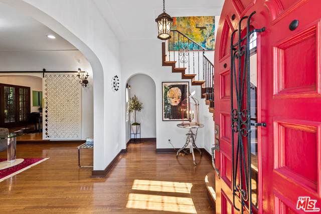 1546 Fairfax Ave - Photo 1