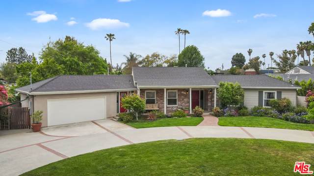 5013 Ventura Canyon Ave - Photo 1