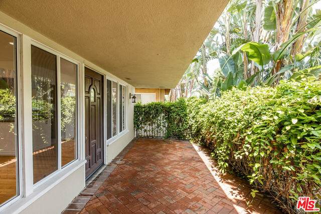 14934 Dickens St - Photo 1