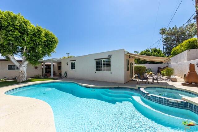 72555 Beavertail St - Photo 1