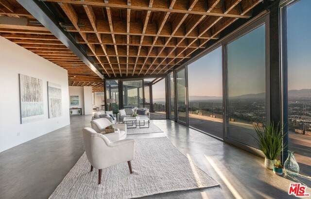 7711 Mulholland Dr - Photo 1