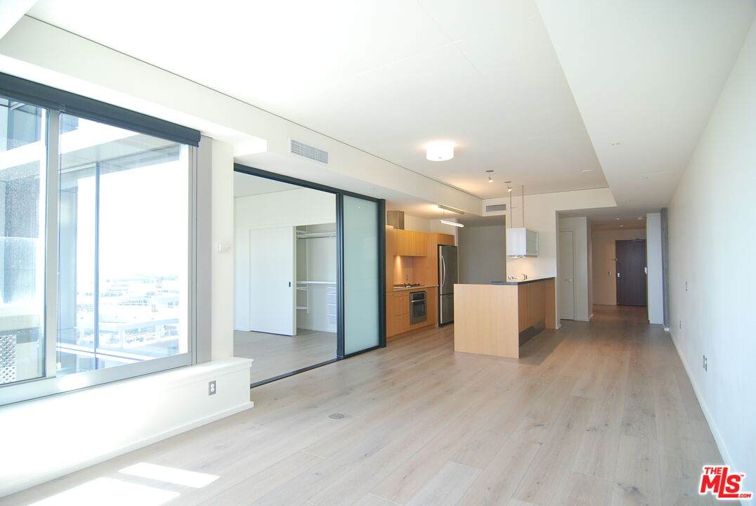 1155 Grand Ave - Photo 1