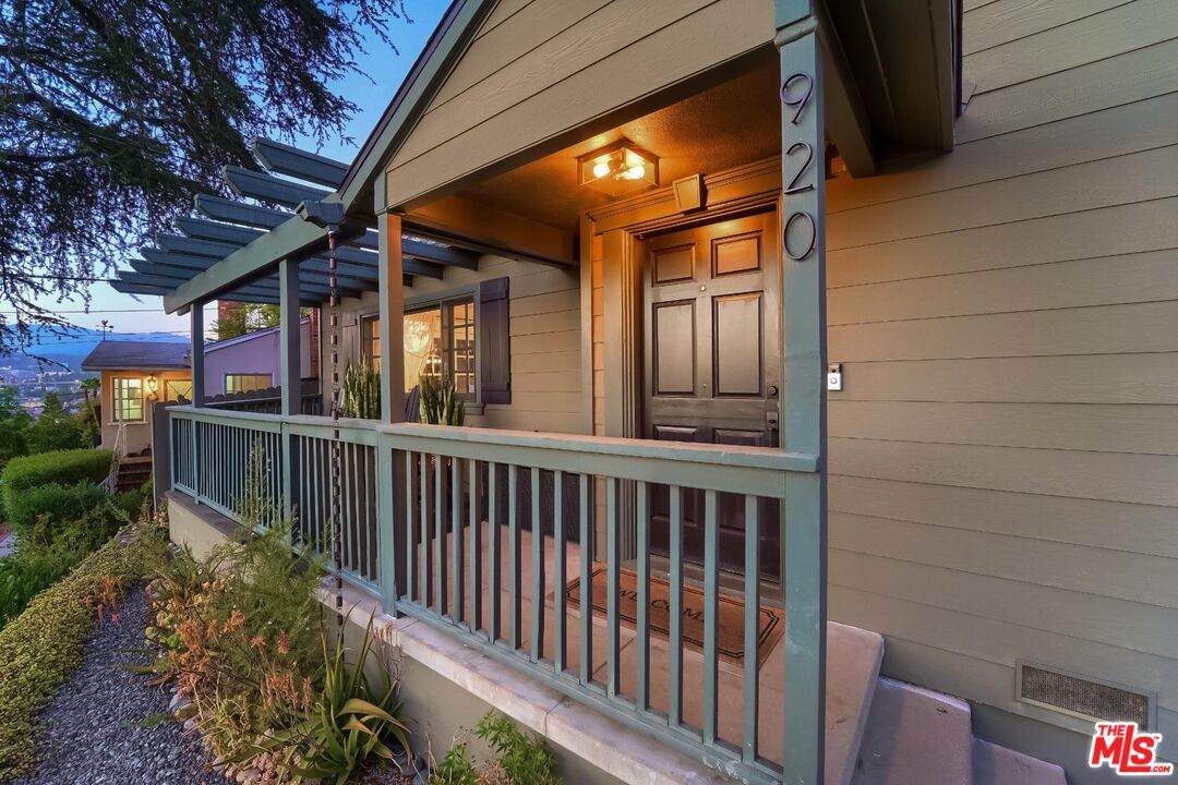 920 Highline Rd - Photo 1