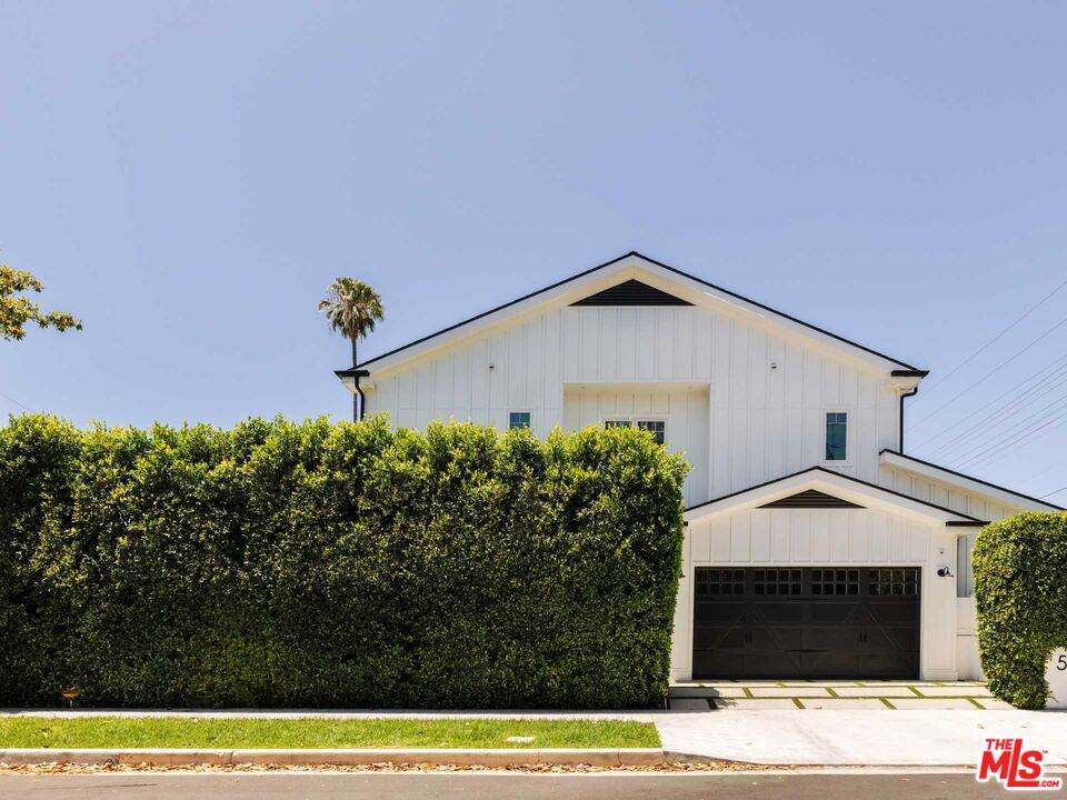 5159 Varna Ave - Photo 1