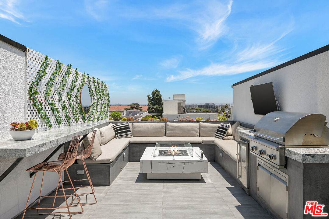1250 Westgate Ave - Photo 1