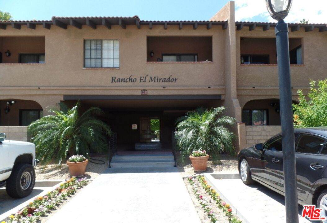 291 Mel Ave - Photo 1