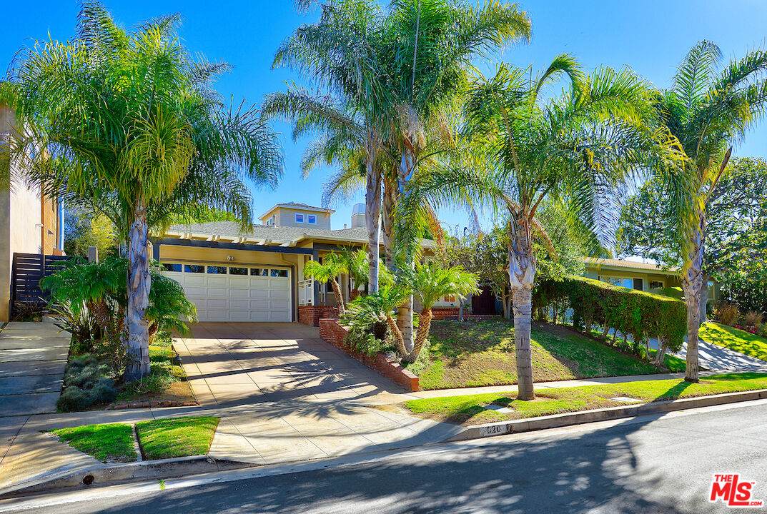 520 Las Casas Ave - Photo 1