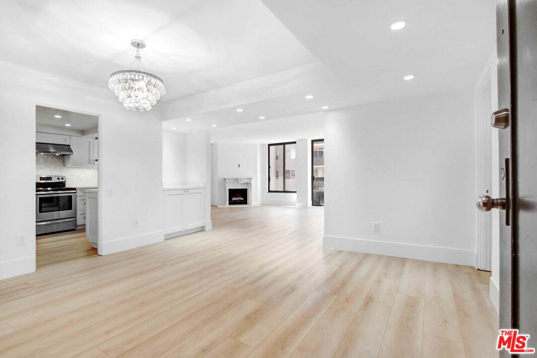 10590 Wilshire Blvd - Photo 1
