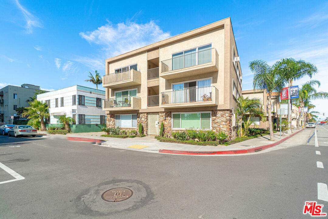 21 Alamitos Ave - Photo 1