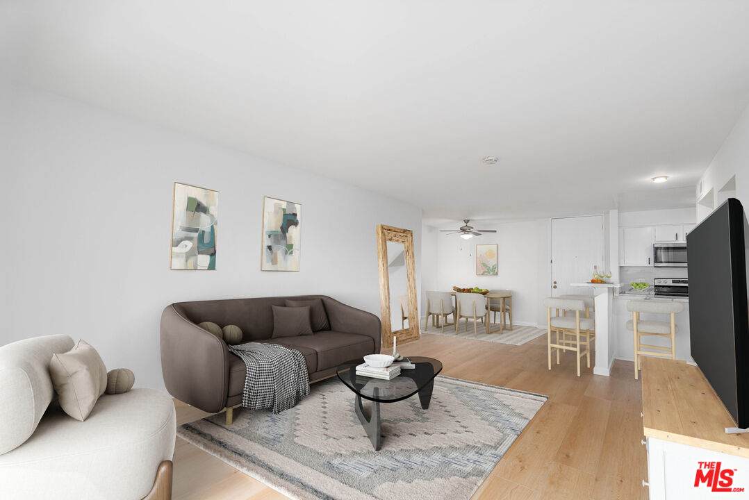 1321 Raintree Cir - Photo 1