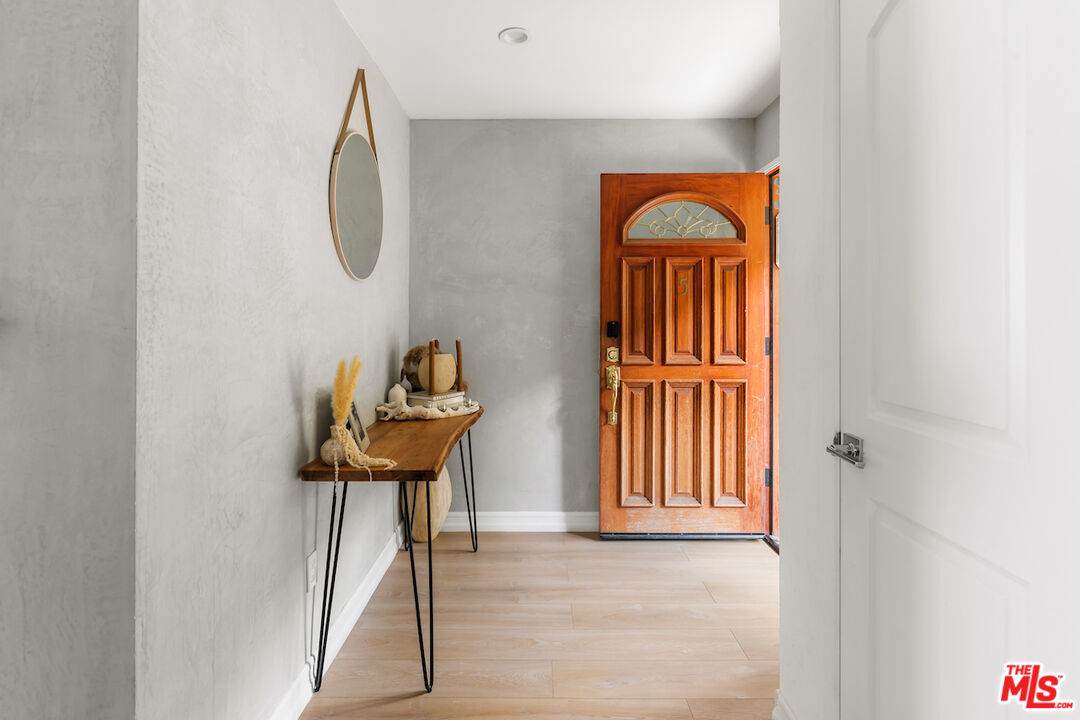 5336 Corteen Pl - Photo 1