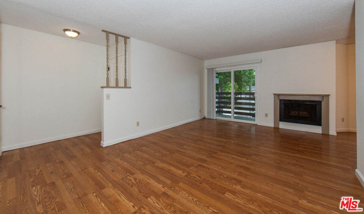 7836 Flight Ave - Photo 1