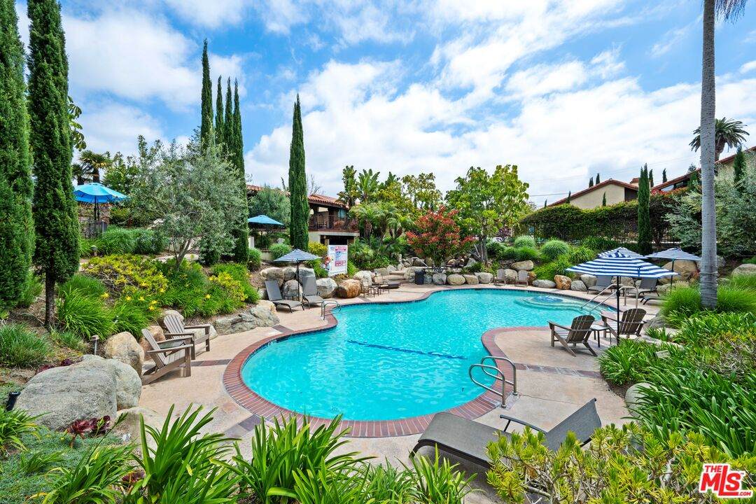 4835 Anaheim St - Photo 1