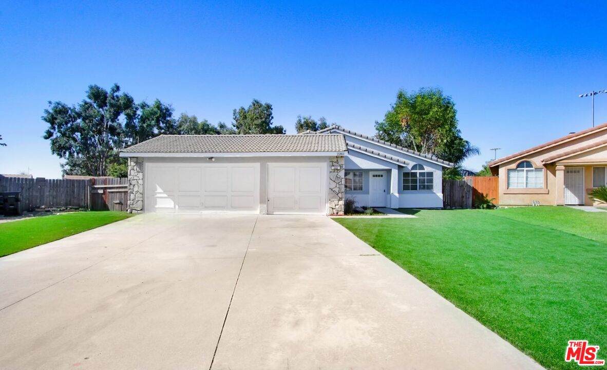 2283 Windhaven Dr - Photo 1