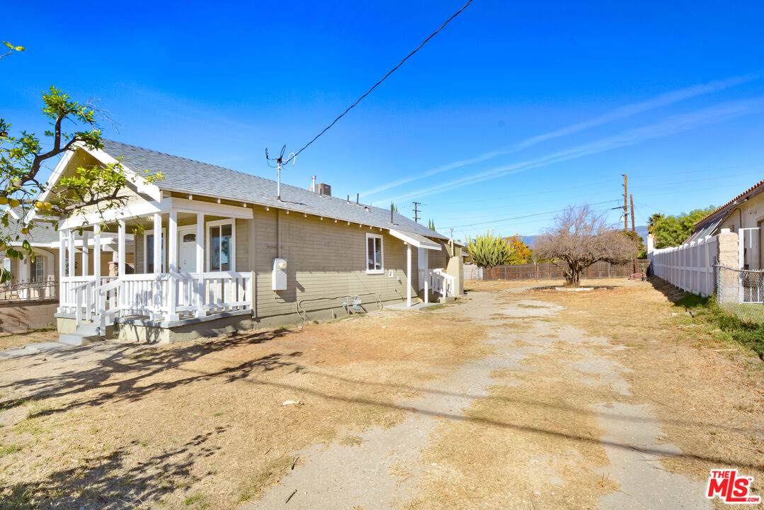 180 King St - Photo 1