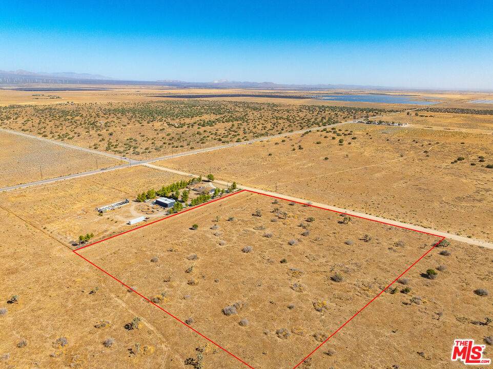 190 Avenue D-4 - Photo 1