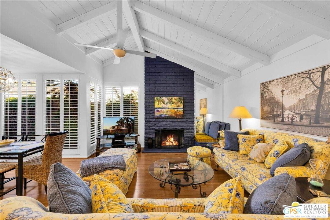 2367 Gene Autry Trl - Photo 1