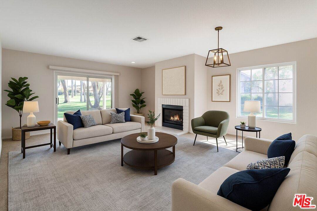 240 Vista Royale Cir - Photo 1