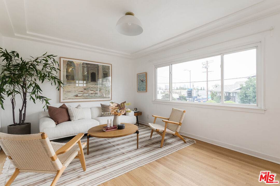 3903 Melrose Ave - Photo 1