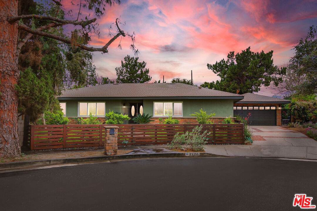 23316 Blythe St - Photo 1