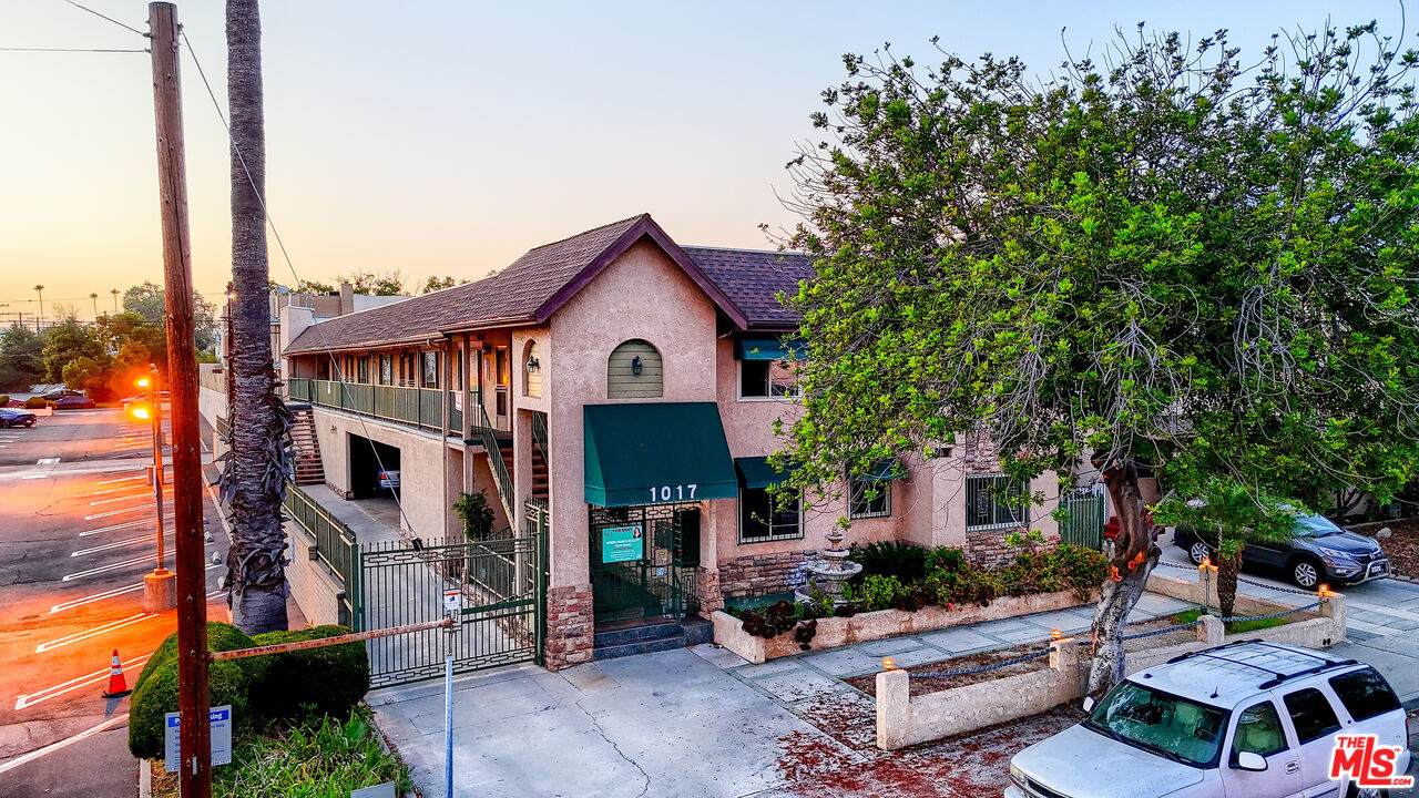 1017 Sonora Ave - Photo 1