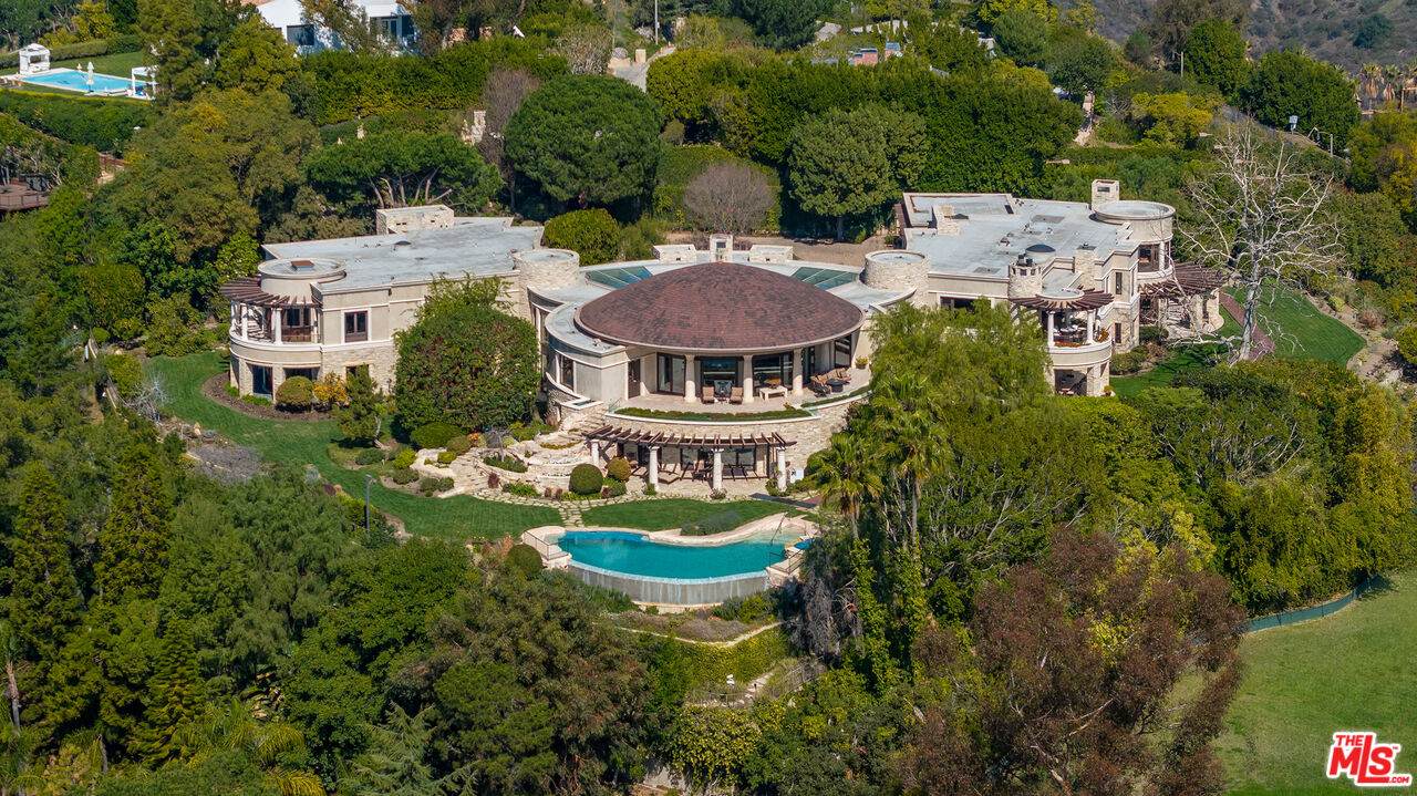 1101 Bel Air Pl - Photo 1