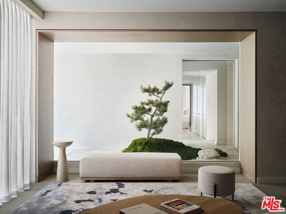 9200 Wilshire Blvd - Photo 1