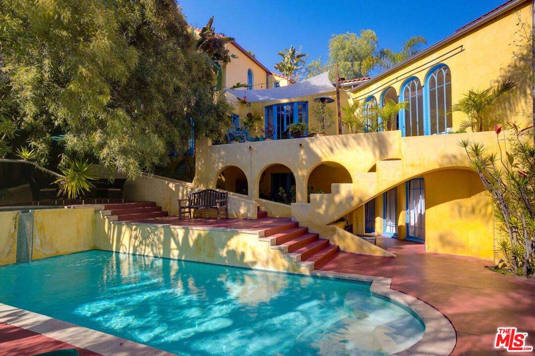 4778 Cromwell Ave - Photo 1