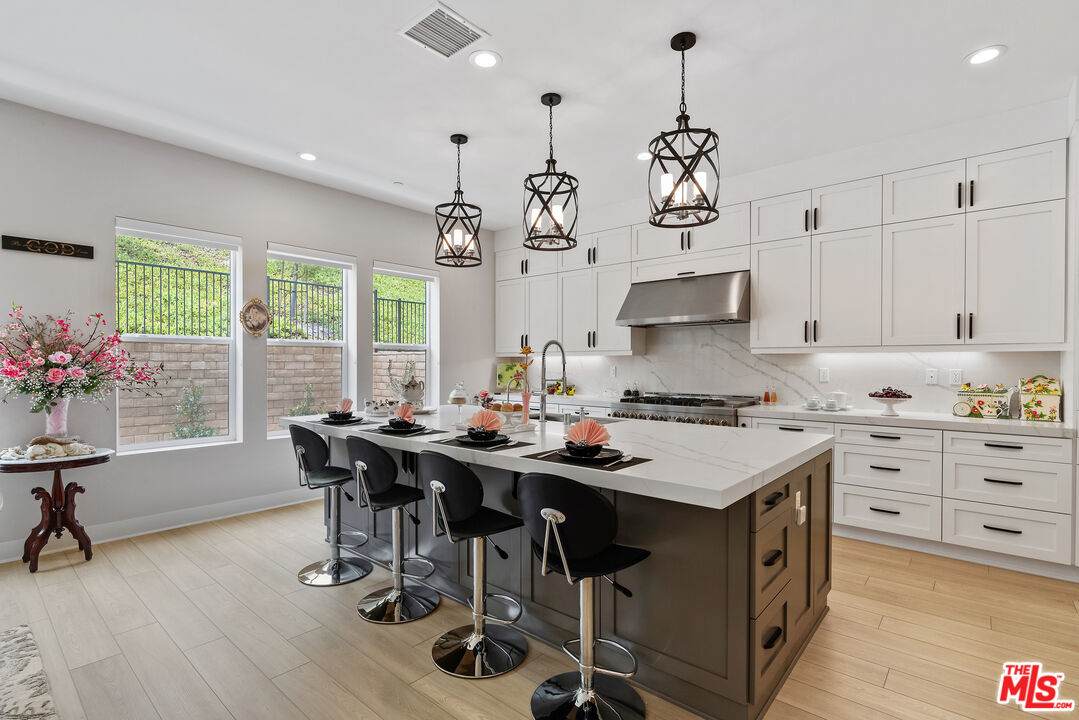 48 Primrose Ct - Photo 1