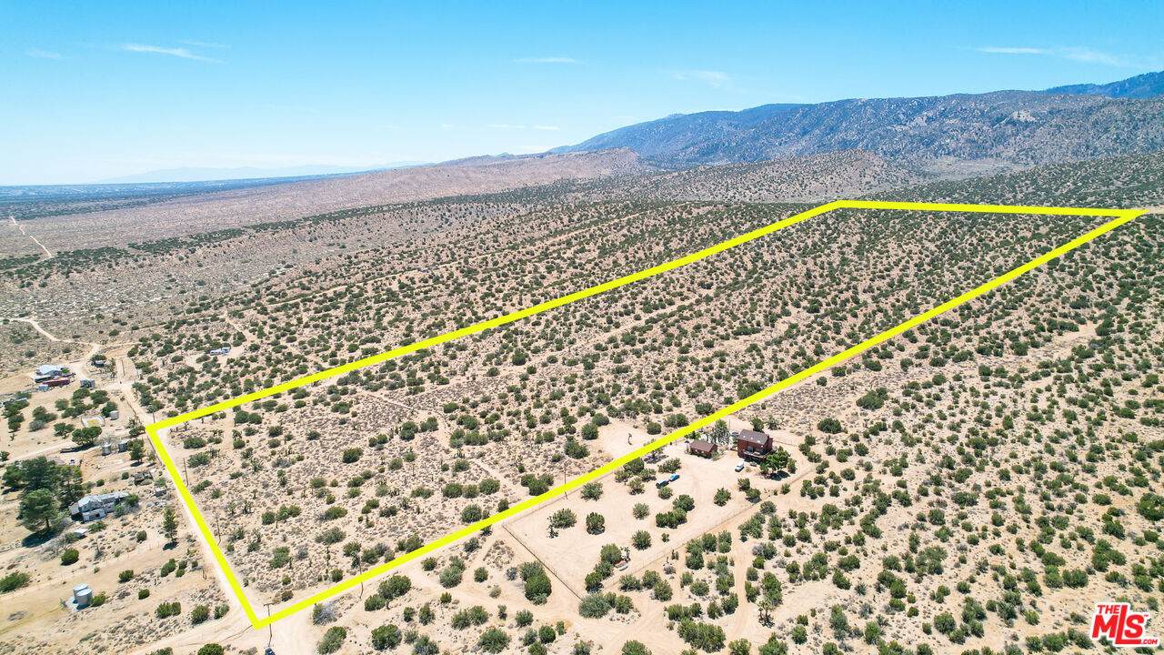 208-DRT Avenue Y8 - Photo 1